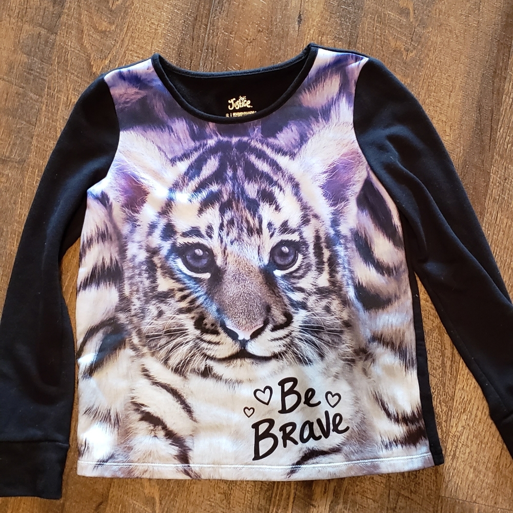 Sweatshirt